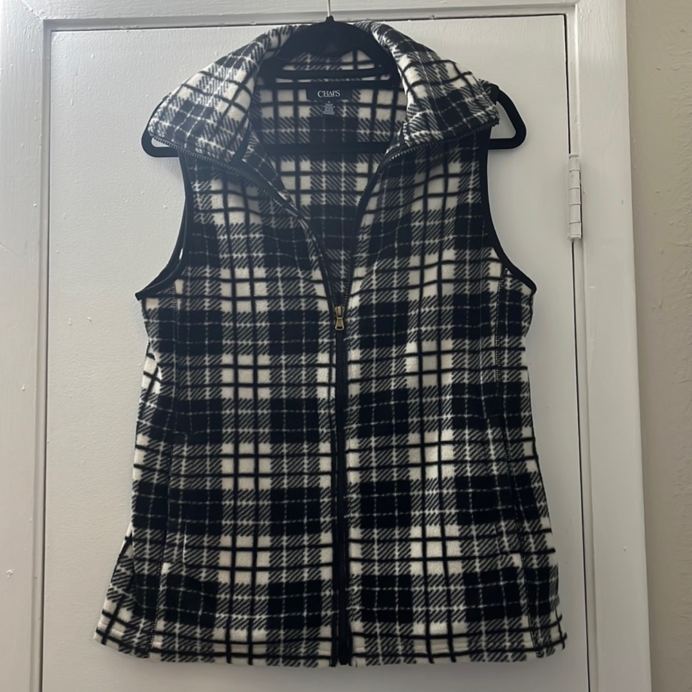 Chaps women’s black and white plaid fleece vest